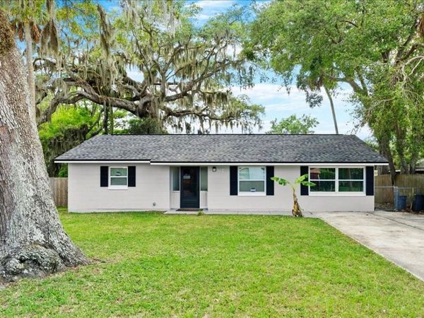 704 LYNN AVENUE, NEW SMYRNA BEACH, FL 32168