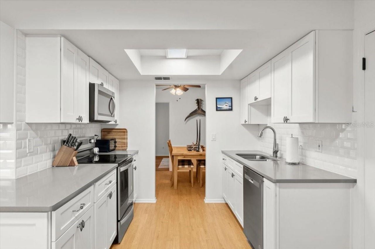 704 Lynn Avenue, New Smyrna Beach, FL 32168 Photo