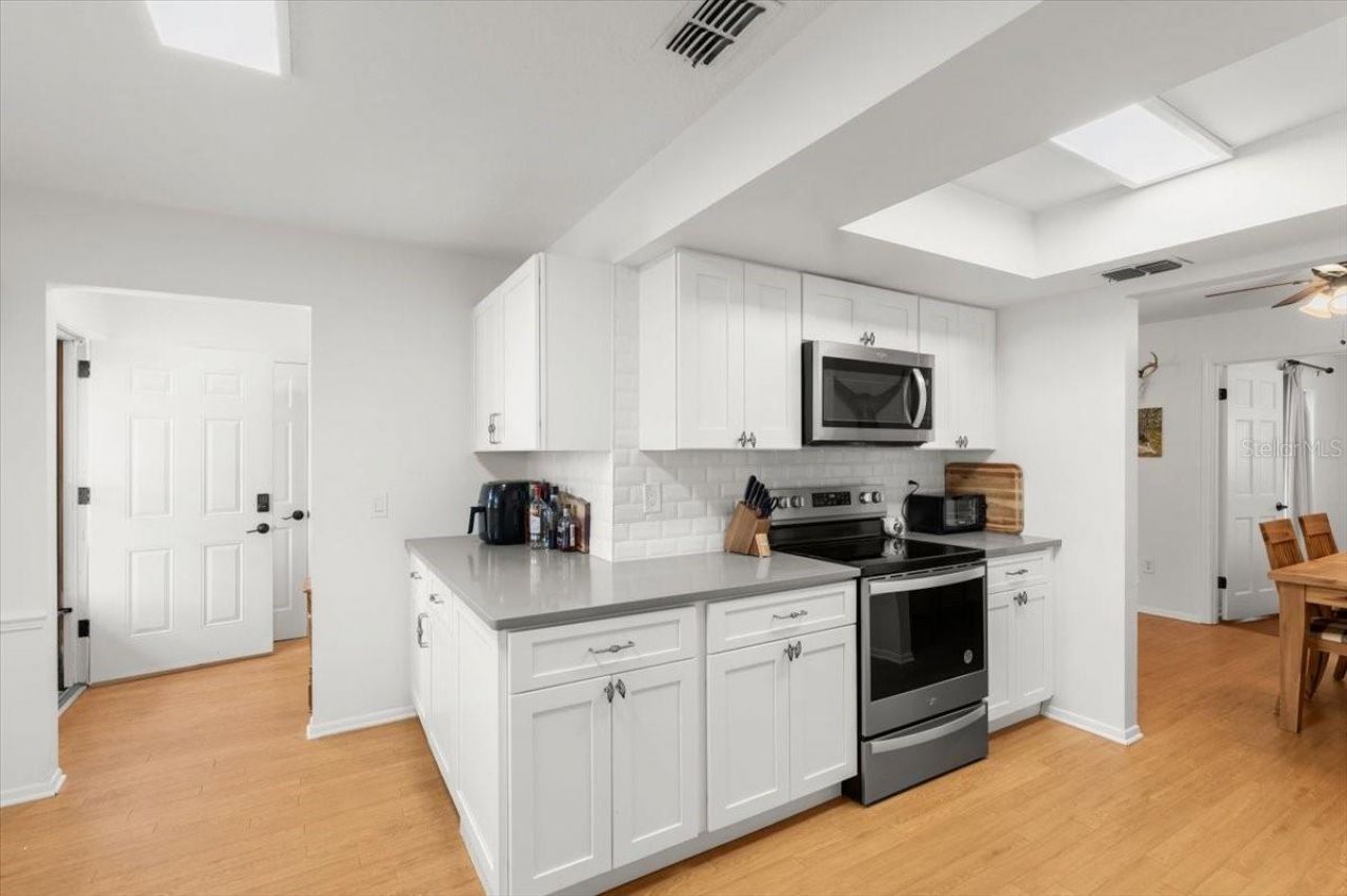 704 Lynn Avenue, New Smyrna Beach, FL 32168 Photo