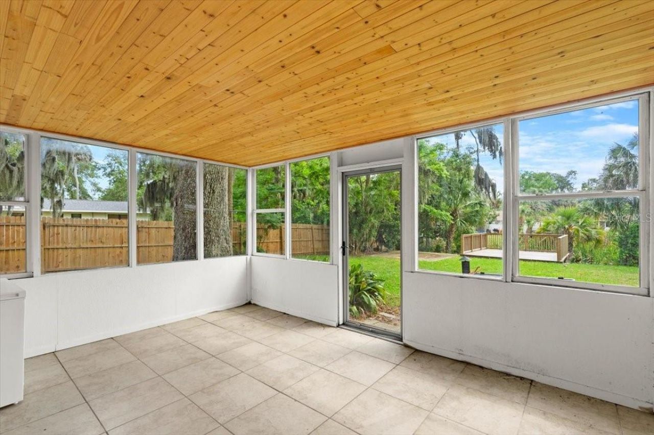 704 Lynn Avenue, New Smyrna Beach, FL 32168 Photo