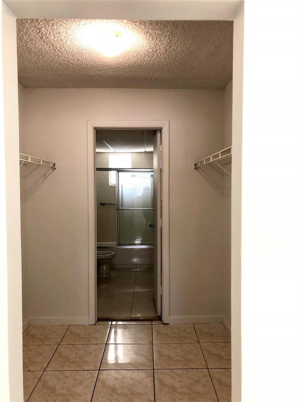 Please Call For Address, Miami, FL 33172 Photo