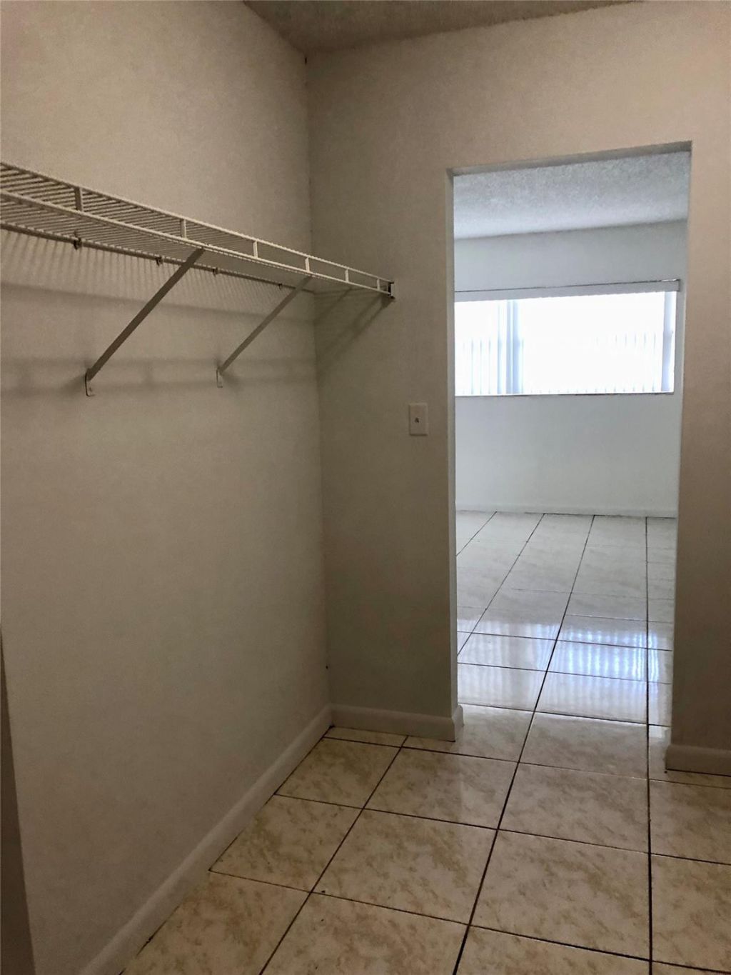 Please Call For Address, Miami, FL 33172 Photo