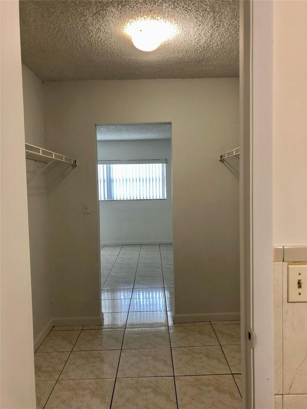 Please Call For Address, Miami, FL 33172 Photo