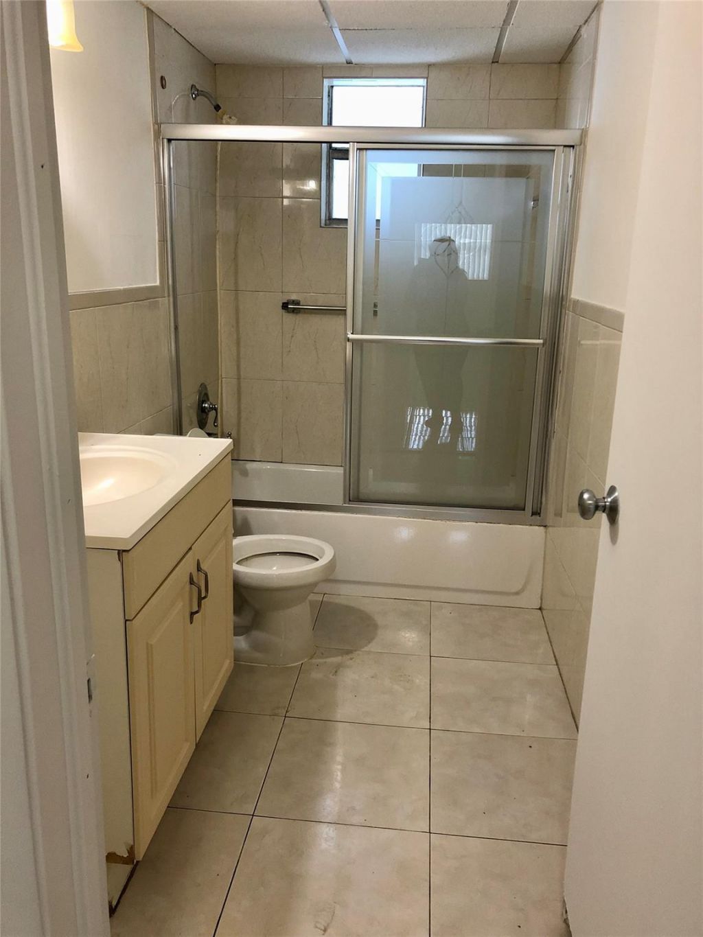 Please Call For Address, Miami, FL 33172 Photo