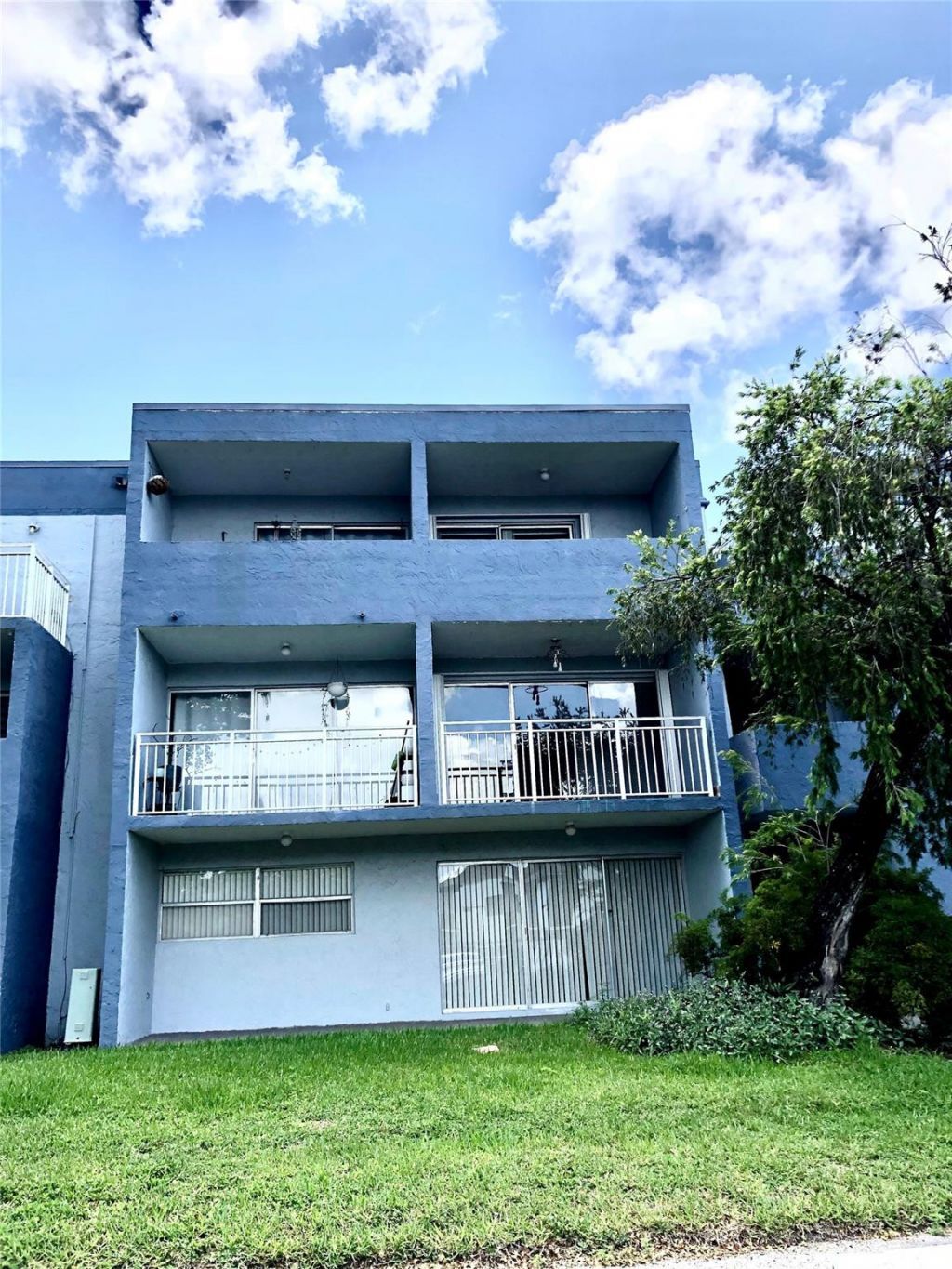 Please Call For Address, Miami, FL 33172 Photo