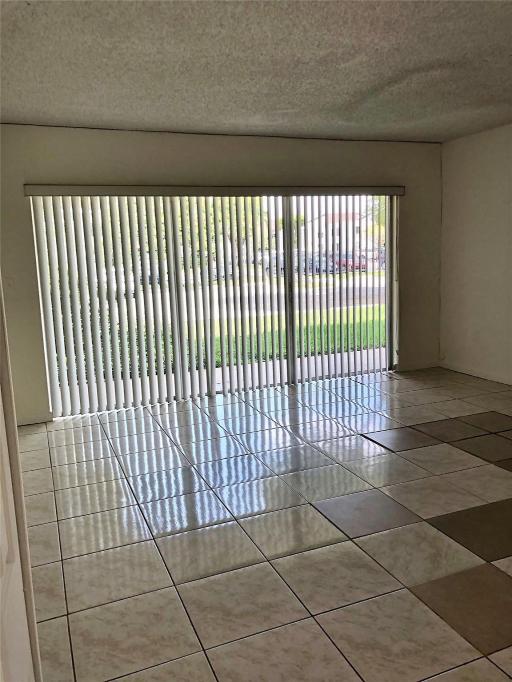 Please Call For Address, Miami, FL 33172 Photo