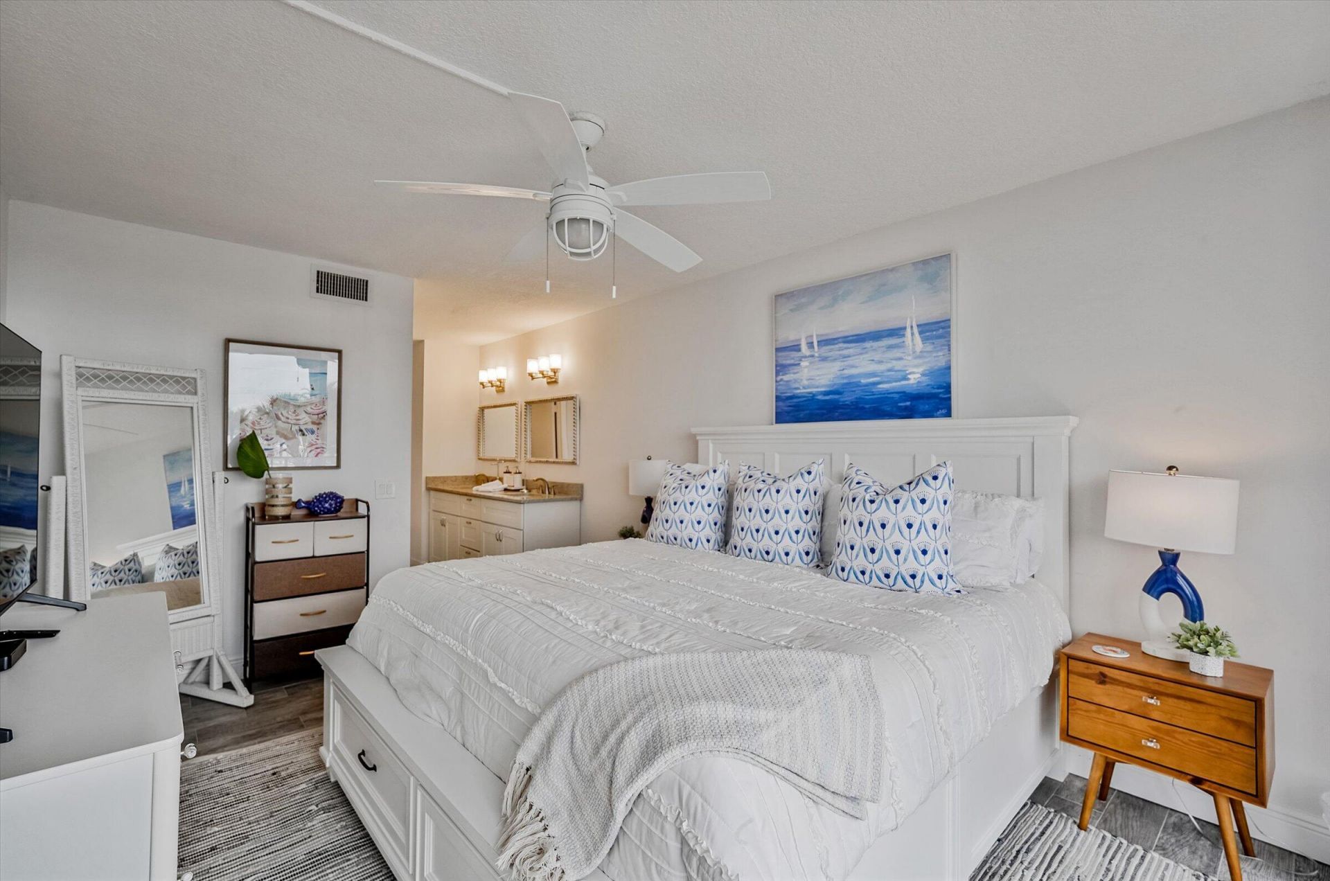 225 Beach Road, Unit 205, Tequesta, FL 33469 Photo