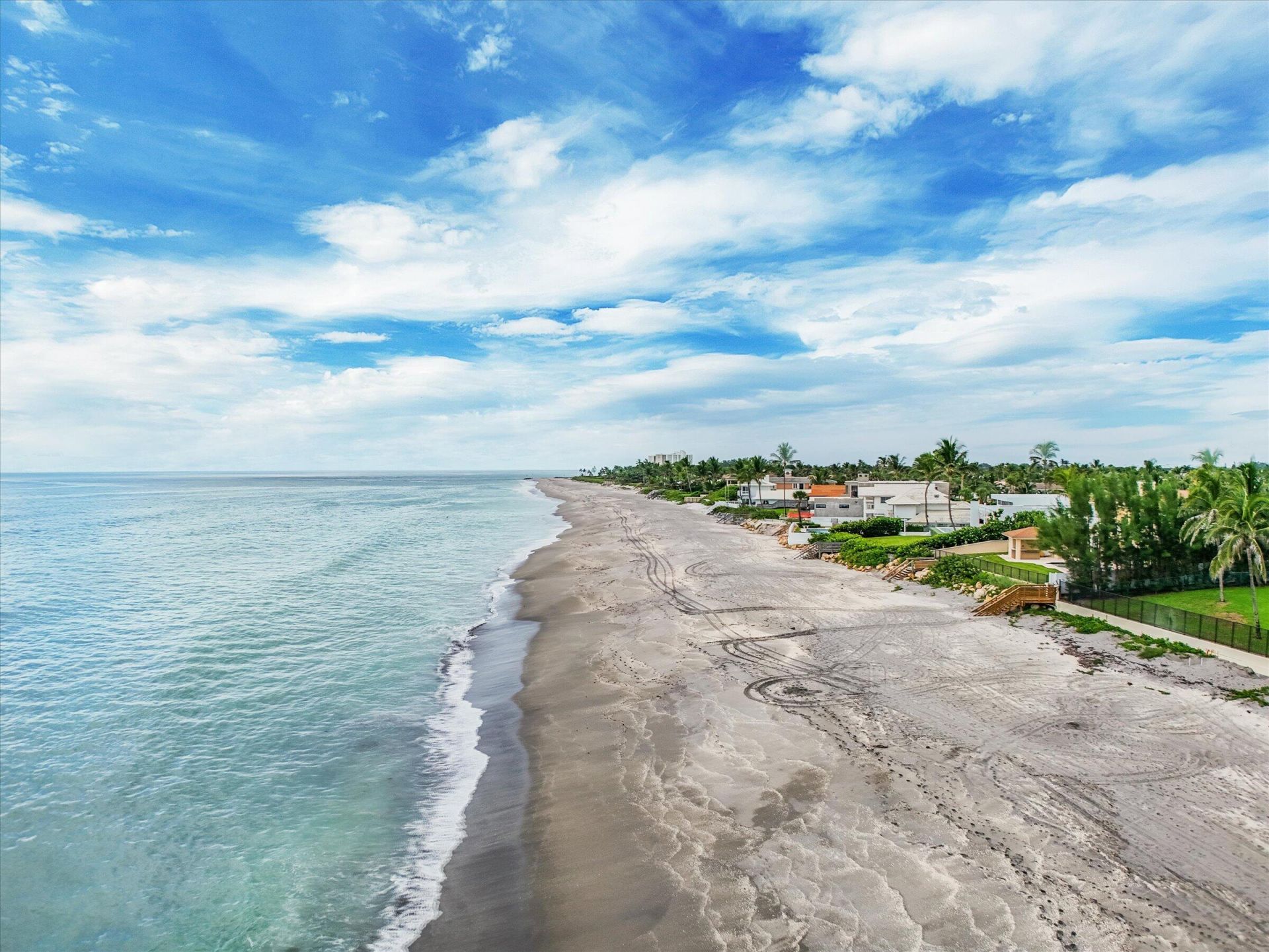 225 Beach Road, Unit 205, Tequesta, FL 33469 Photo