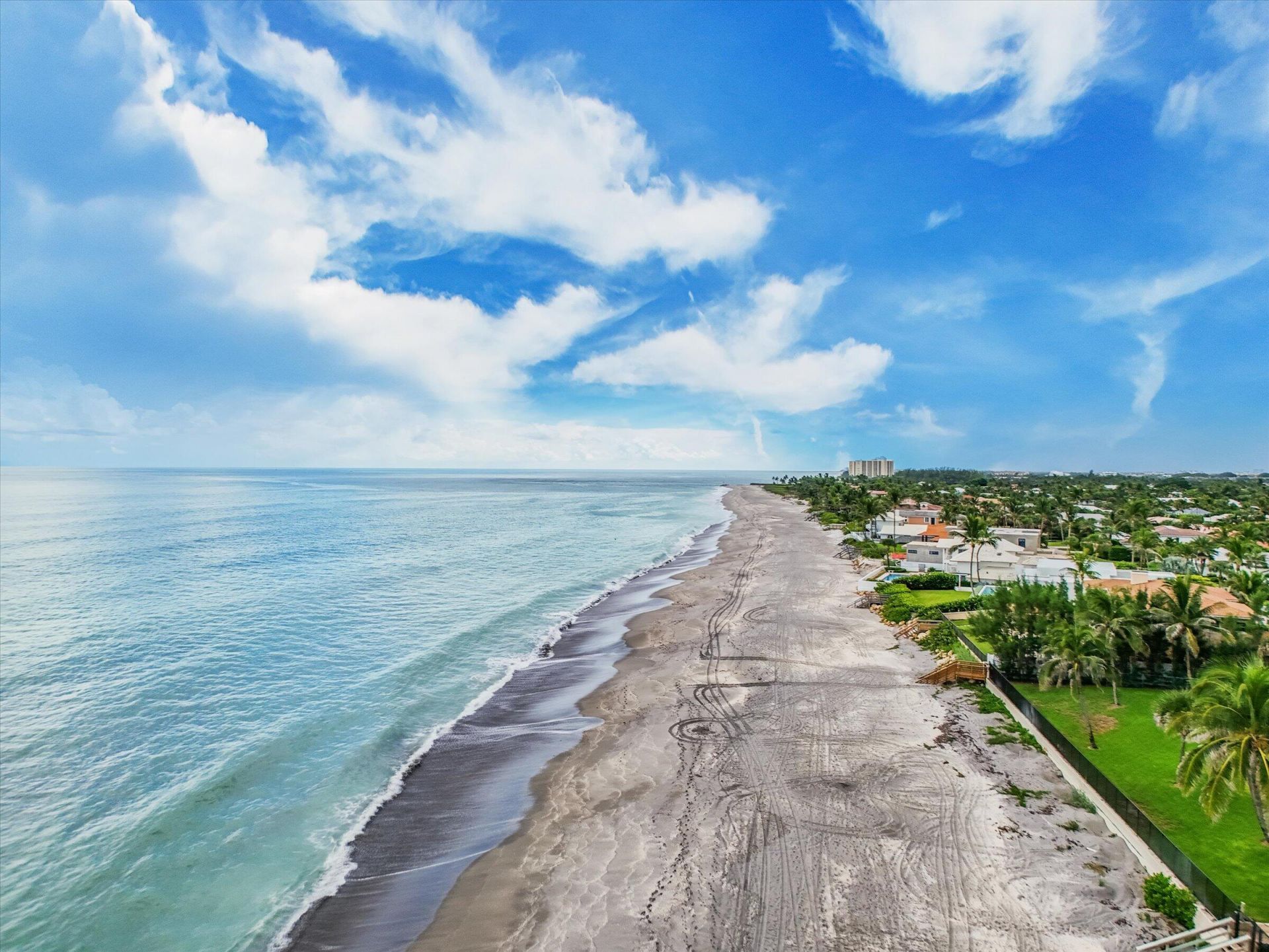 225 Beach Road, Unit 205, Tequesta, FL 33469 Photo