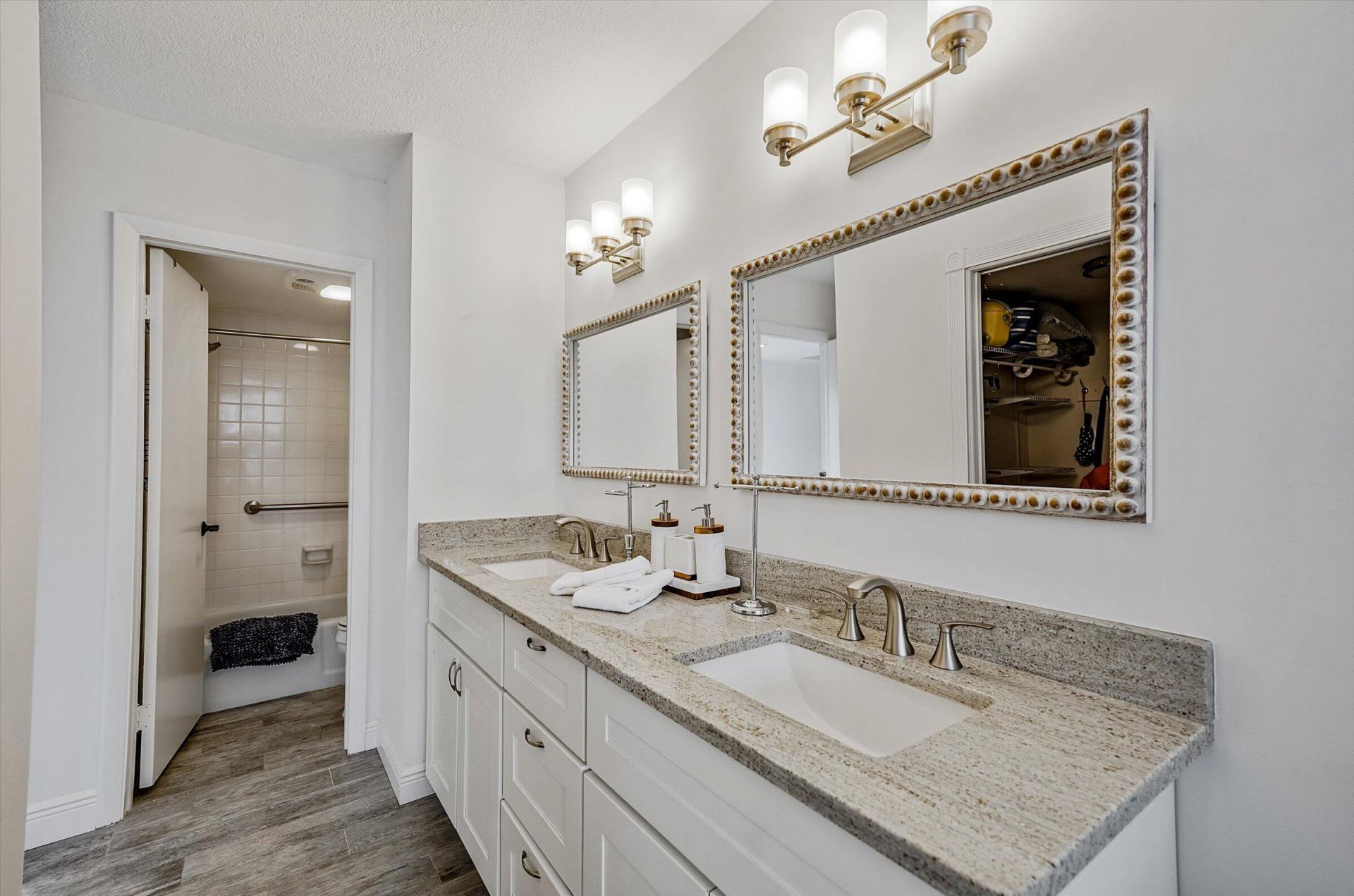 225 Beach Road, Unit 205, Tequesta, FL 33469 Photo