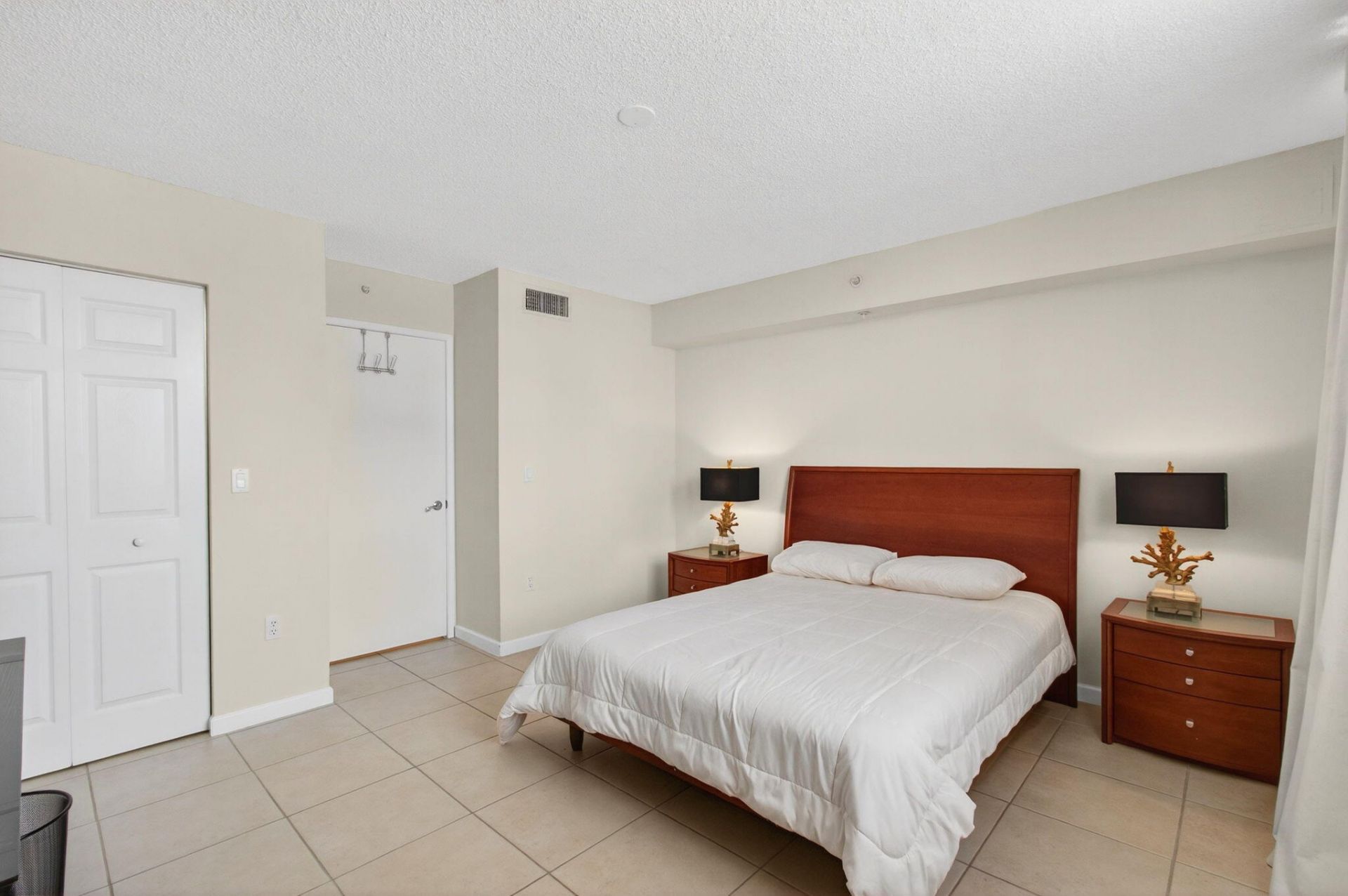 3606 S Ocean Boulevard, Unit 406, Highland Beach, FL 33487 Photo