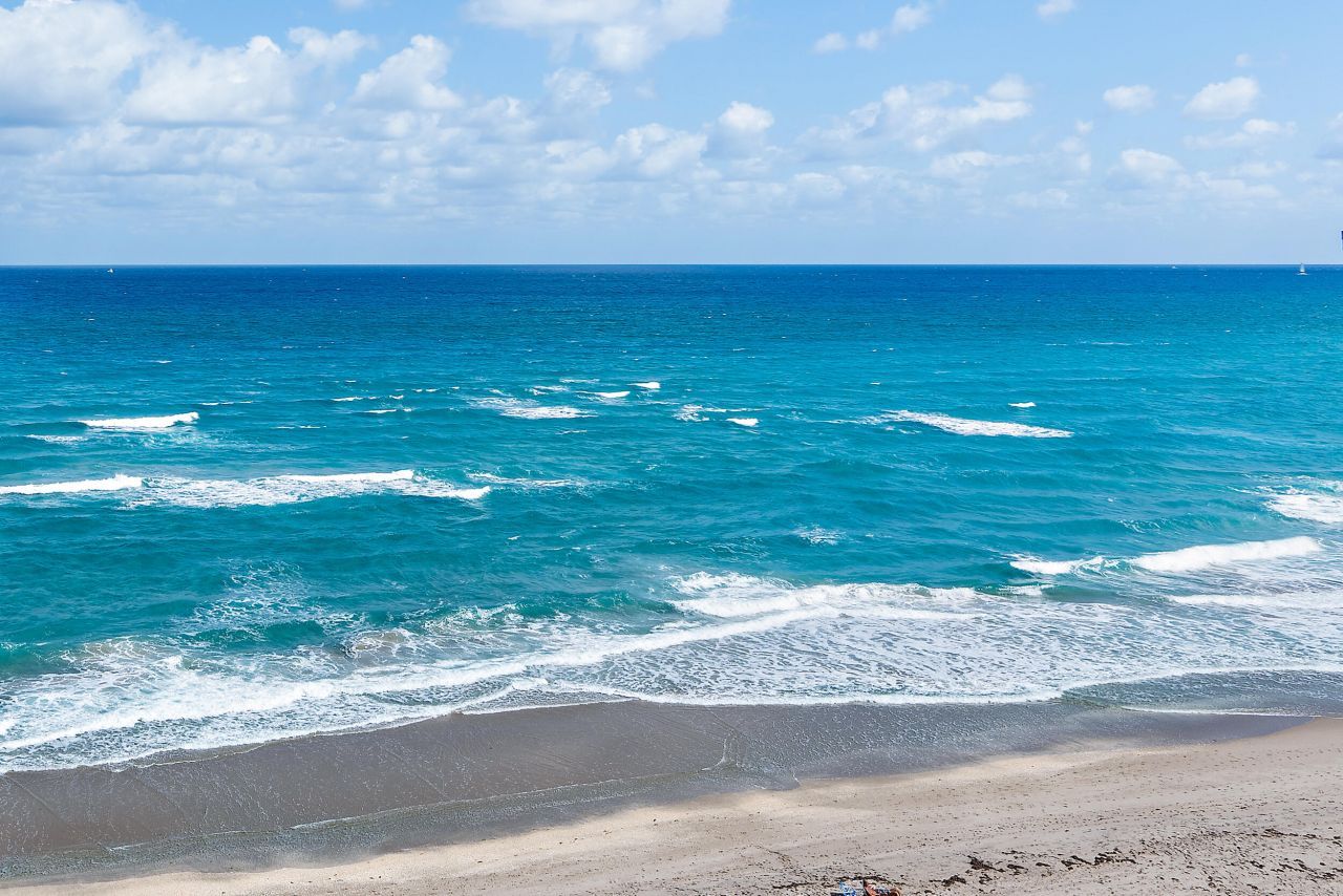 5420 N Ocean Drive, Unit 505, Singer Island, FL 33404 Photo