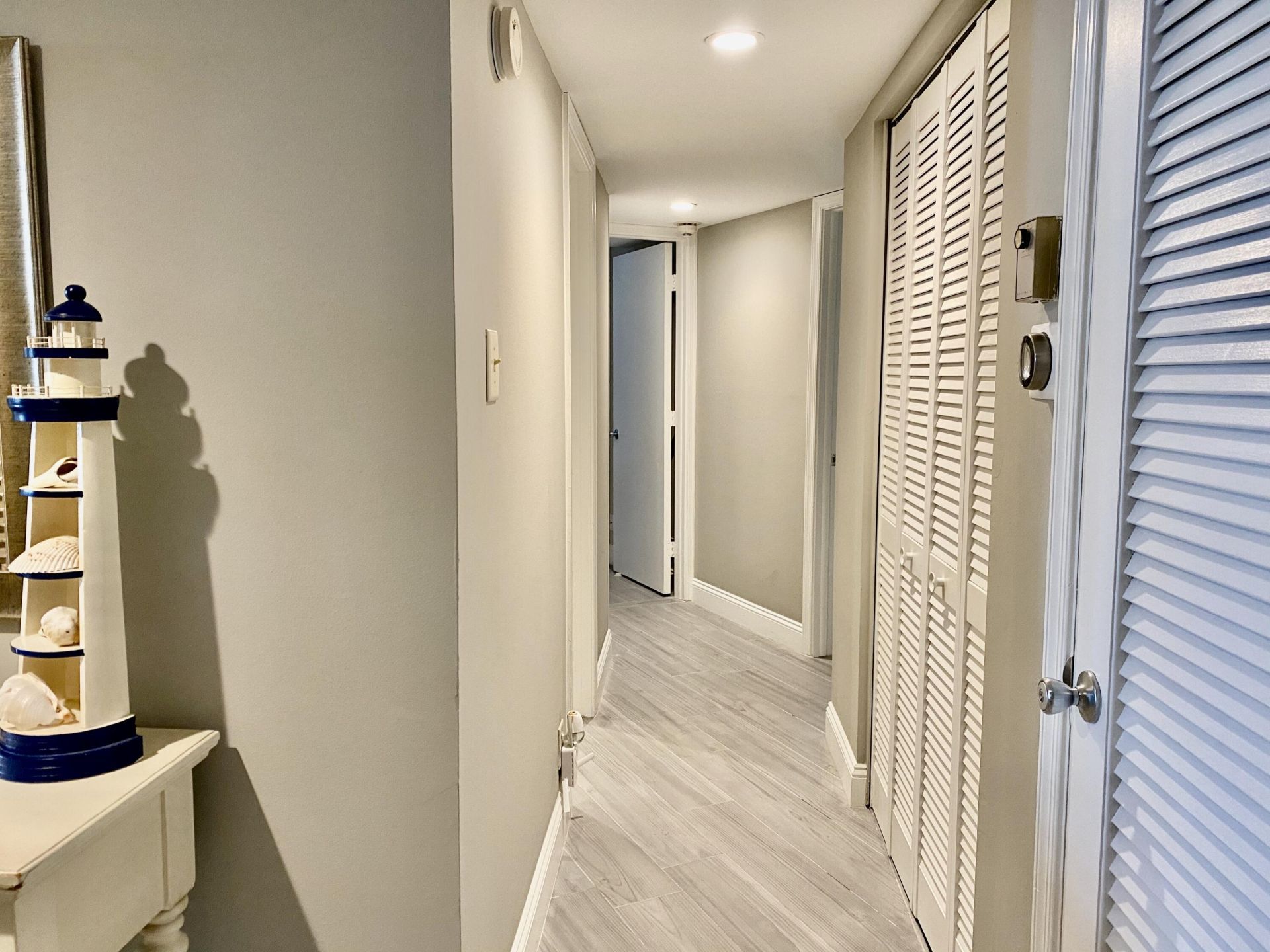 5420 N Ocean Drive, Unit 505, Singer Island, FL 33404 Photo