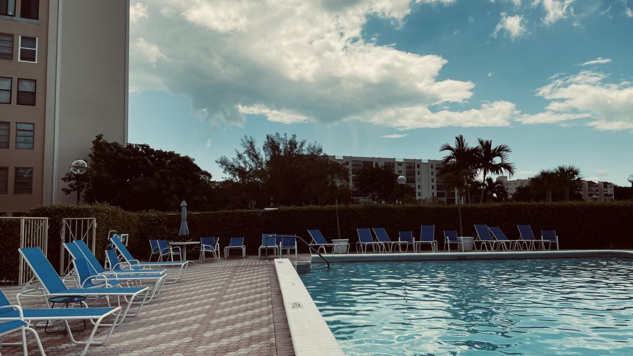 6866 Huntington Lane, Unit 305, Delray Beach, FL 33446 Photo