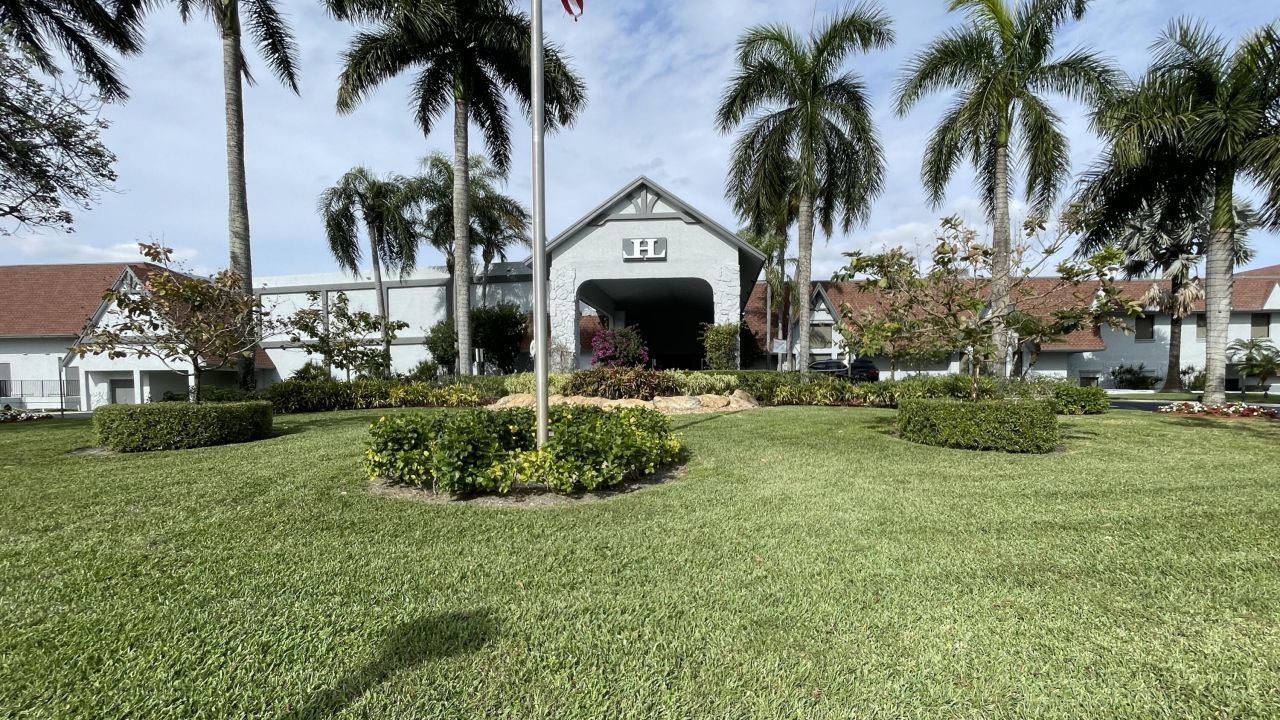 6866 Huntington Lane, Unit 305, Delray Beach, FL 33446 Photo