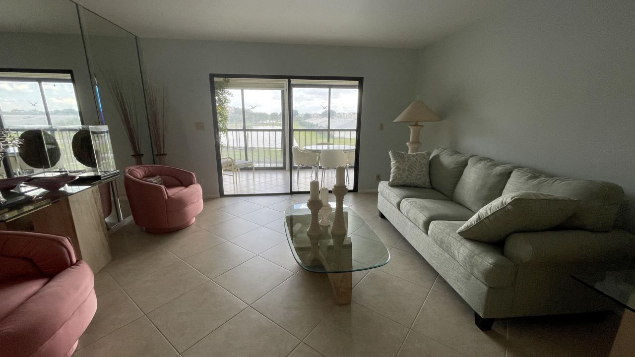 6866 Huntington Lane, Unit 305, Delray Beach, FL 33446 Photo