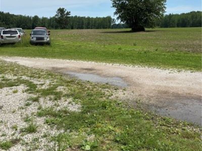 4035 E Center Street, North Kingsville, OH 44030 Photo 2