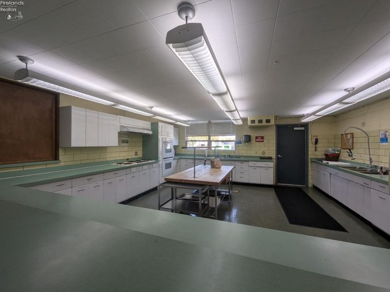 200 E Madison Street, Gibsonburg, OH 43431 Photo 27