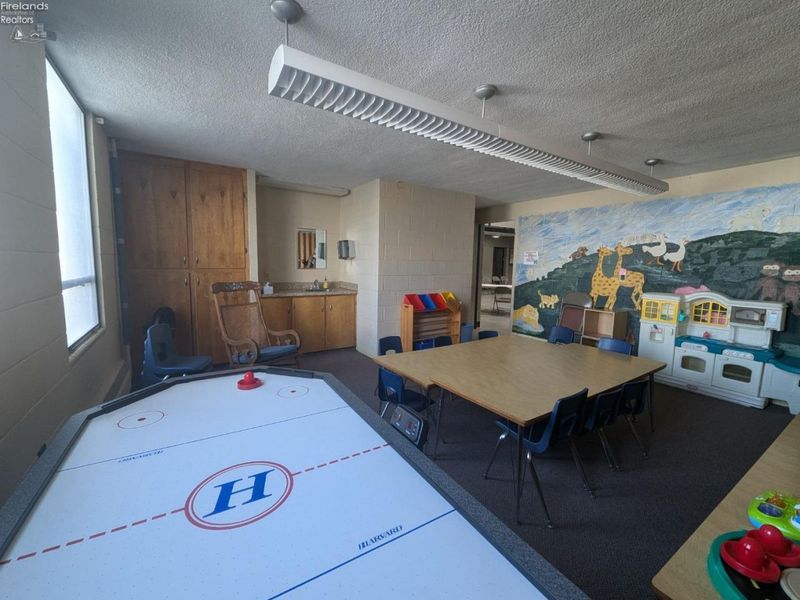 200 E Madison Street, Gibsonburg, OH 43431 Photo 37