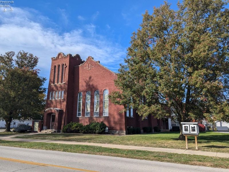 200 E Madison Street, Gibsonburg, OH 43431 Photo 4