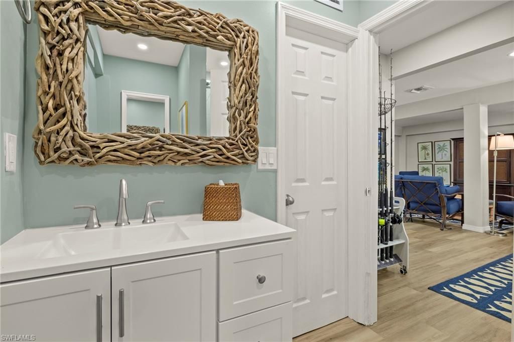 1062 S Yachtsman Dr, Sanibel, FL 33957 Photo