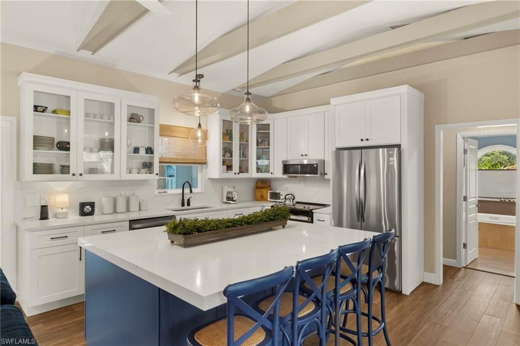 1062 S Yachtsman Dr, Sanibel, FL 33957 Photo