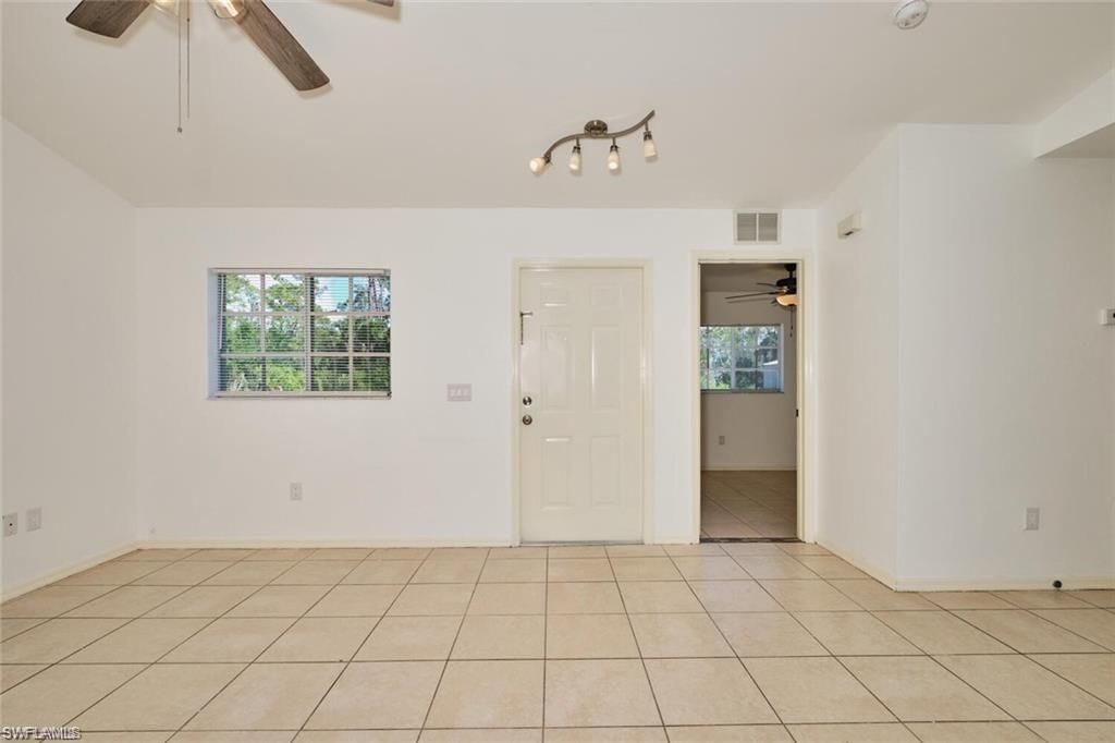 3825/3827 Hollycrest St, Fort Myers, FL 33905 Photo