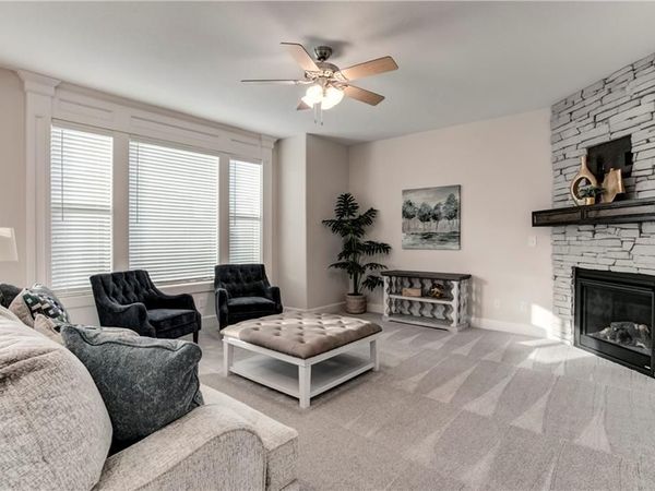 28501 W 161st Terrace, Gardner, KS 66030