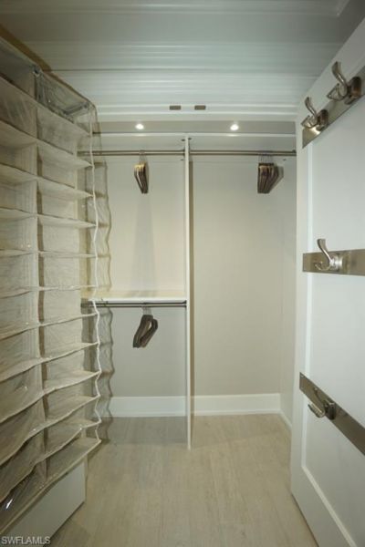 480 5th St S, Unit 102, Naples, FL 34102 Photo