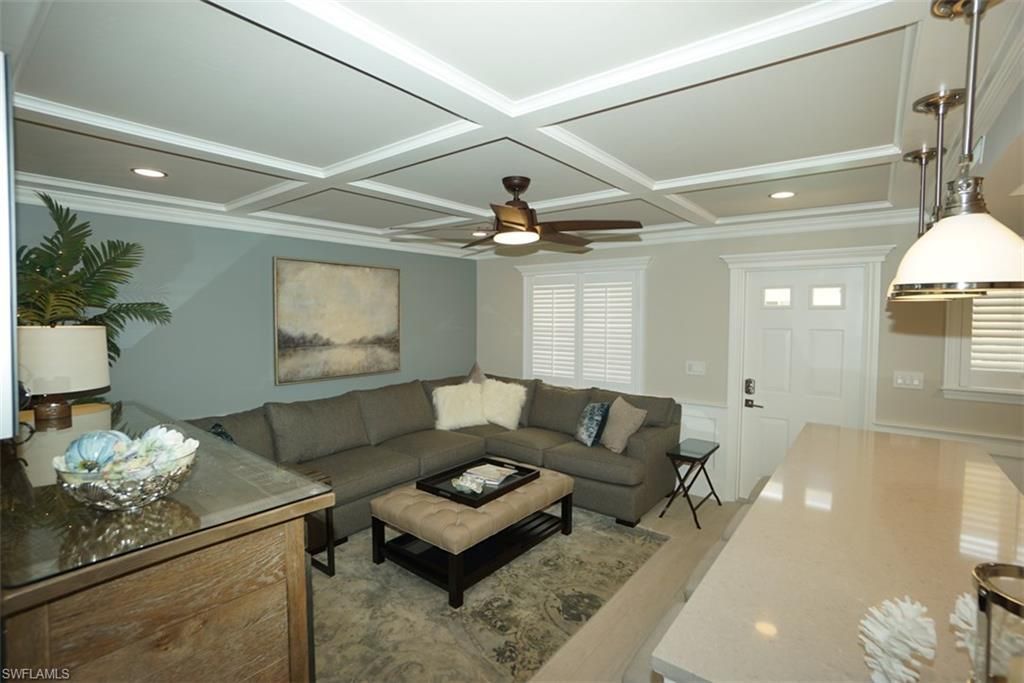 480 5th St S, Unit 102, Naples, FL 34102 Photo