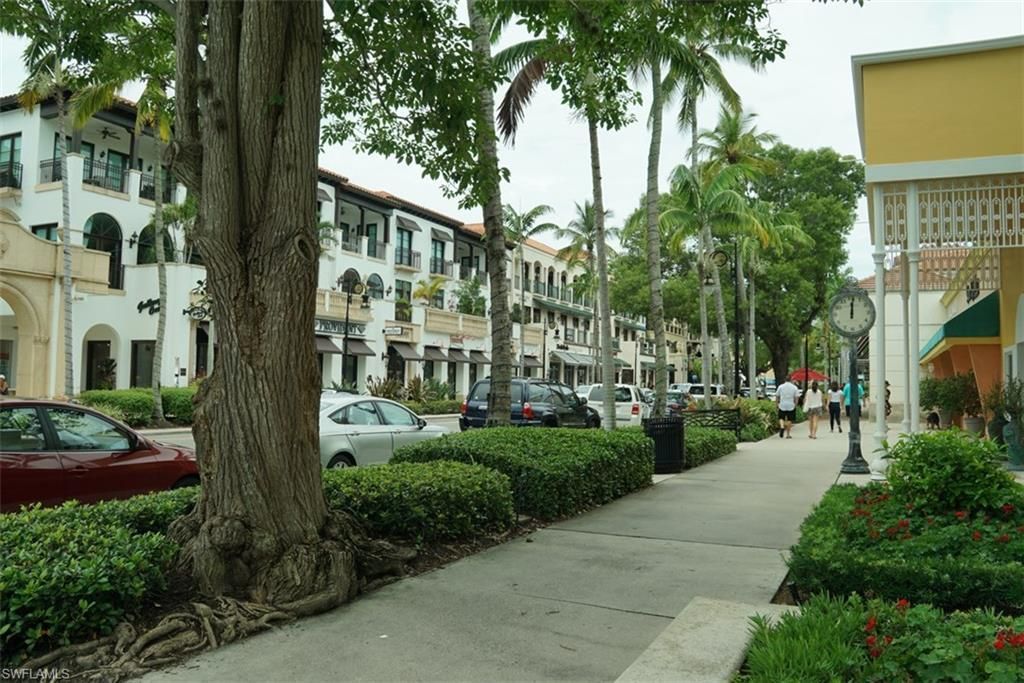 480 5th St S, Unit 102, Naples, FL 34102 Photo