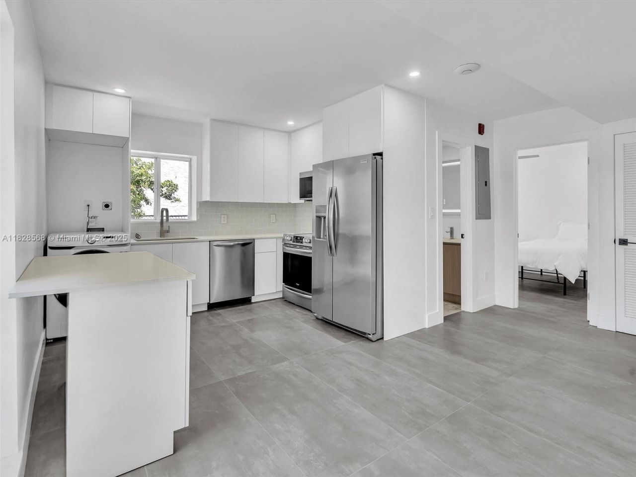 11900 N Bayshore Dr, Unit 1-8, North Miami, FL 33181 Photo