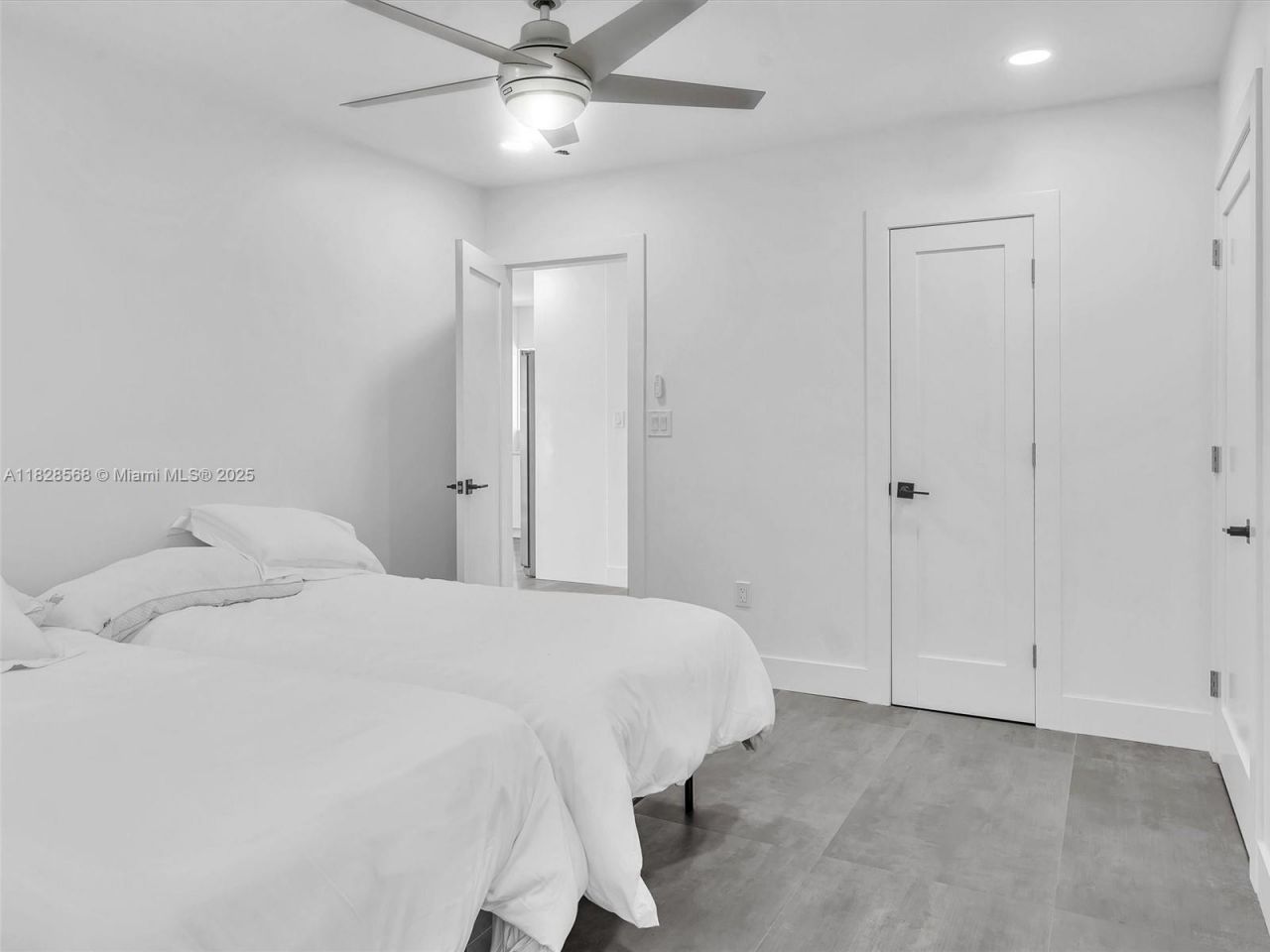 11900 N Bayshore Dr, Unit 1-8, North Miami, FL 33181 Photo