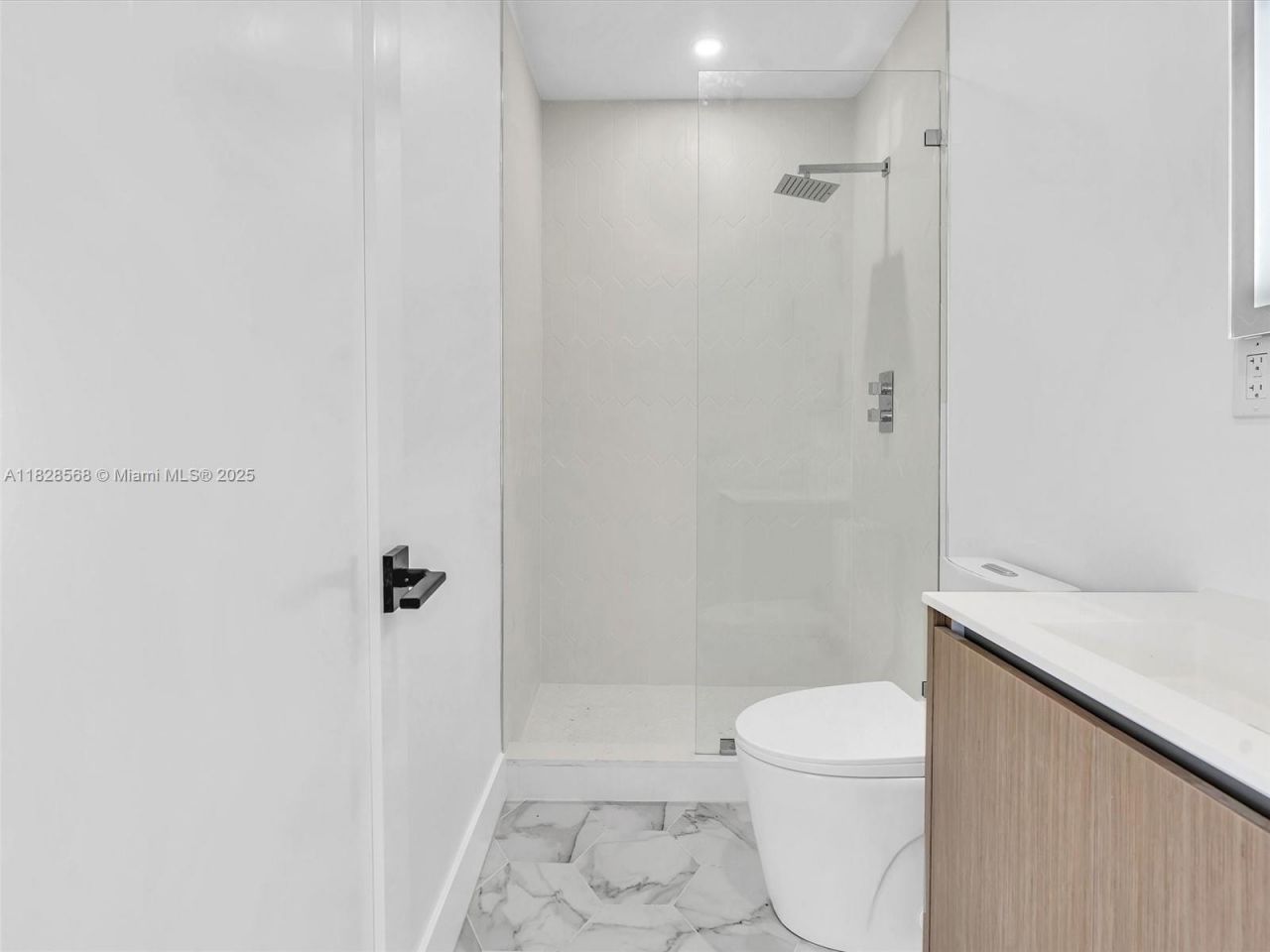 11900 N Bayshore Dr, Unit 1-8, North Miami, FL 33181 Photo