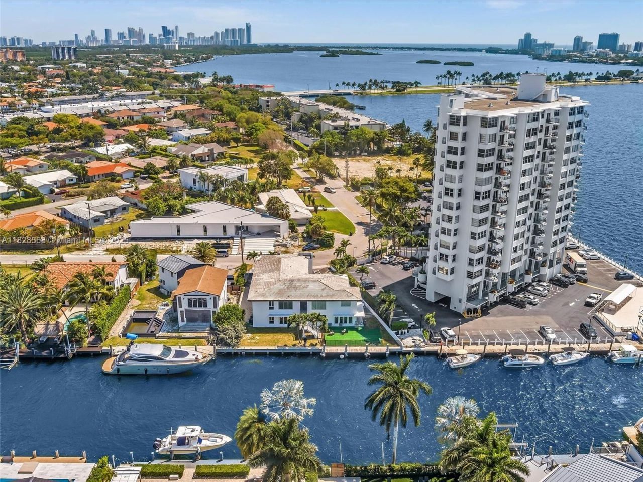 11900 N Bayshore Dr, Unit 1-8, North Miami, FL 33181 Photo