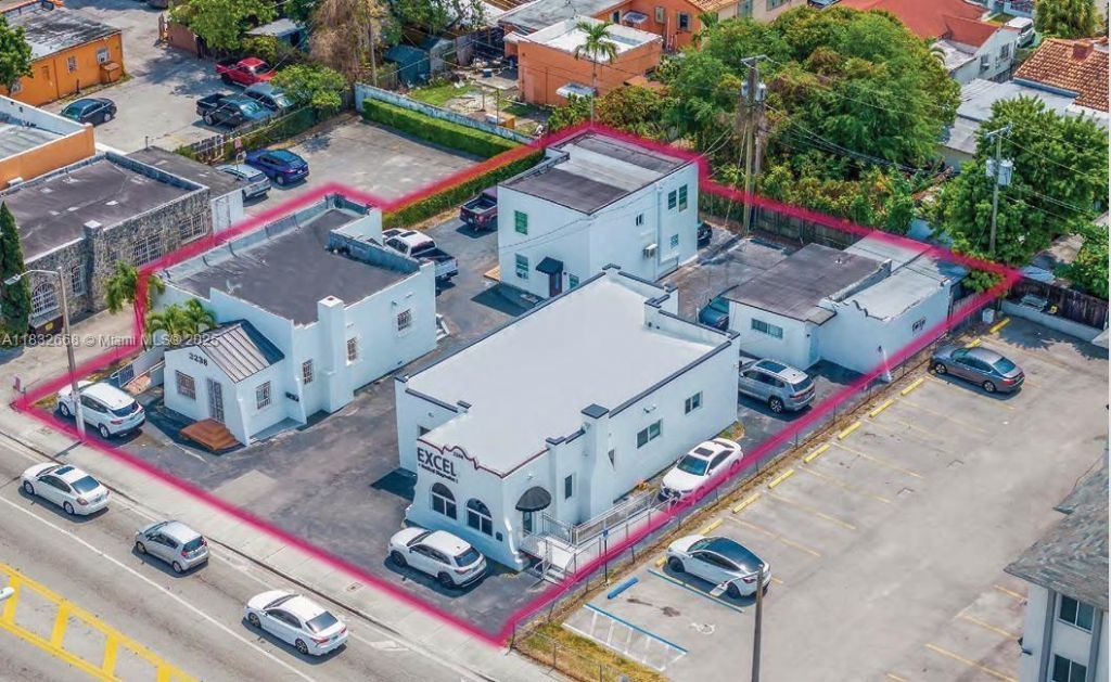 2238 NW 7th St, Miami, FL 33125 Photo