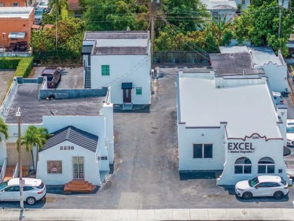 2244 NW 7th St, Miami, FL 33125