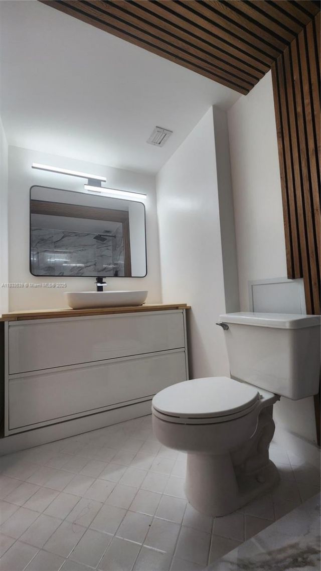 18051 Biscayne Blvd, Unit 1705, Aventura, FL 33160 Photo