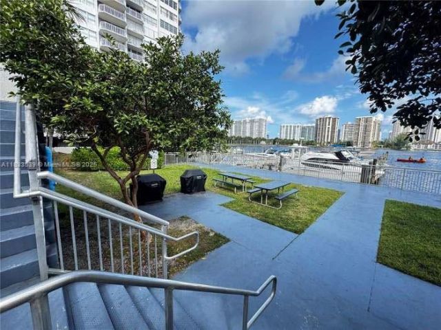 18051 Biscayne Blvd, Unit 1705, Aventura, FL 33160 Photo