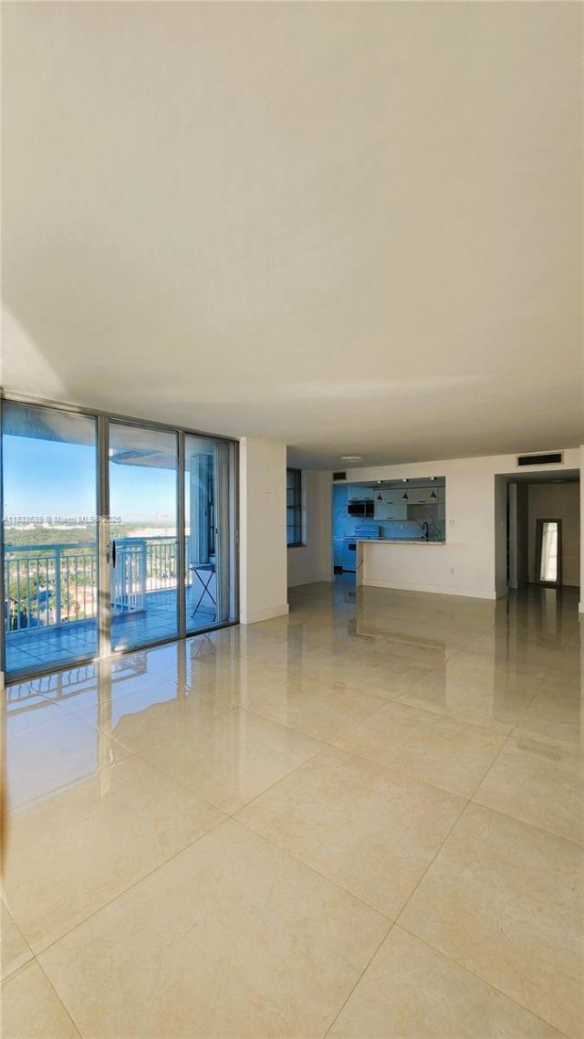 18051 Biscayne Blvd, Unit 1705, Aventura, FL 33160 Photo
