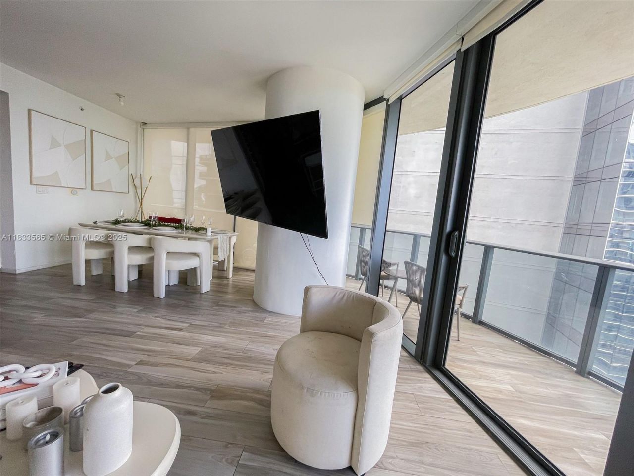 801 S Miami Ave, Unit 4204, Miami, FL 33130 Photo