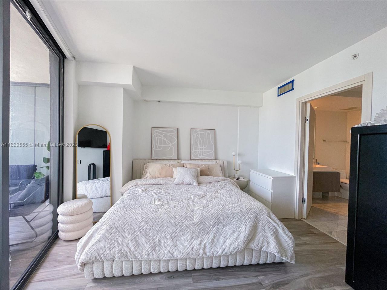 801 S Miami Ave, Unit 4204, Miami, FL 33130 Photo