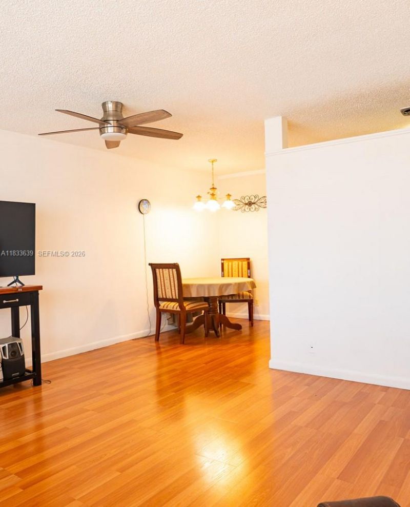 820 SW 11th Ave, Unit 15B, Hallandale Beach, FL 33009 Photo