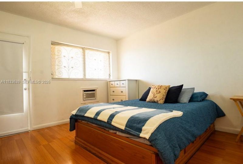 820 SW 11th Ave, Unit 15B, Hallandale Beach, FL 33009 Photo