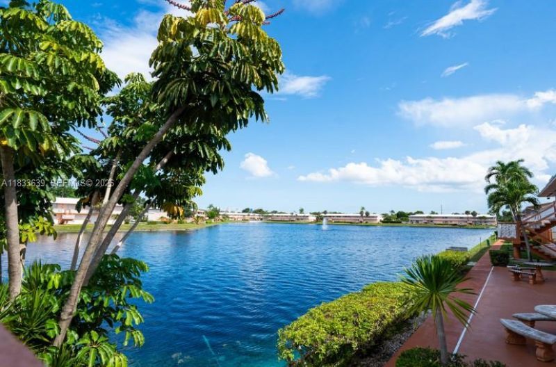 820 SW 11th Ave, Unit 15B, Hallandale Beach, FL 33009 Photo