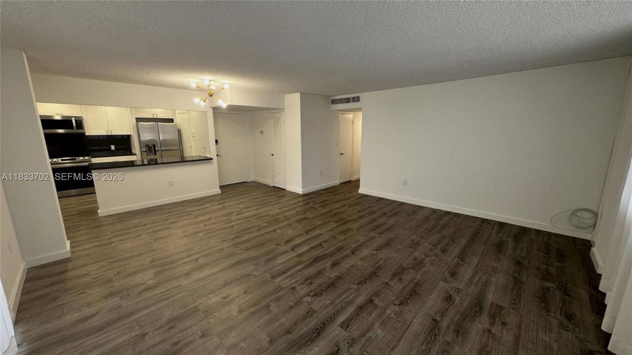 1020 Meridian Ave, Unit 201, Miami Beach, FL 33139 Photo