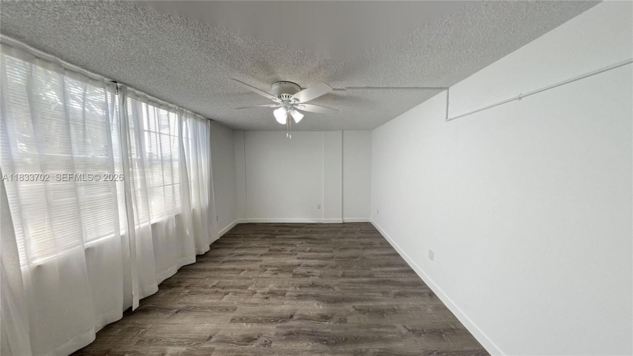 1020 Meridian Ave, Unit 201, Miami Beach, FL 33139 Photo