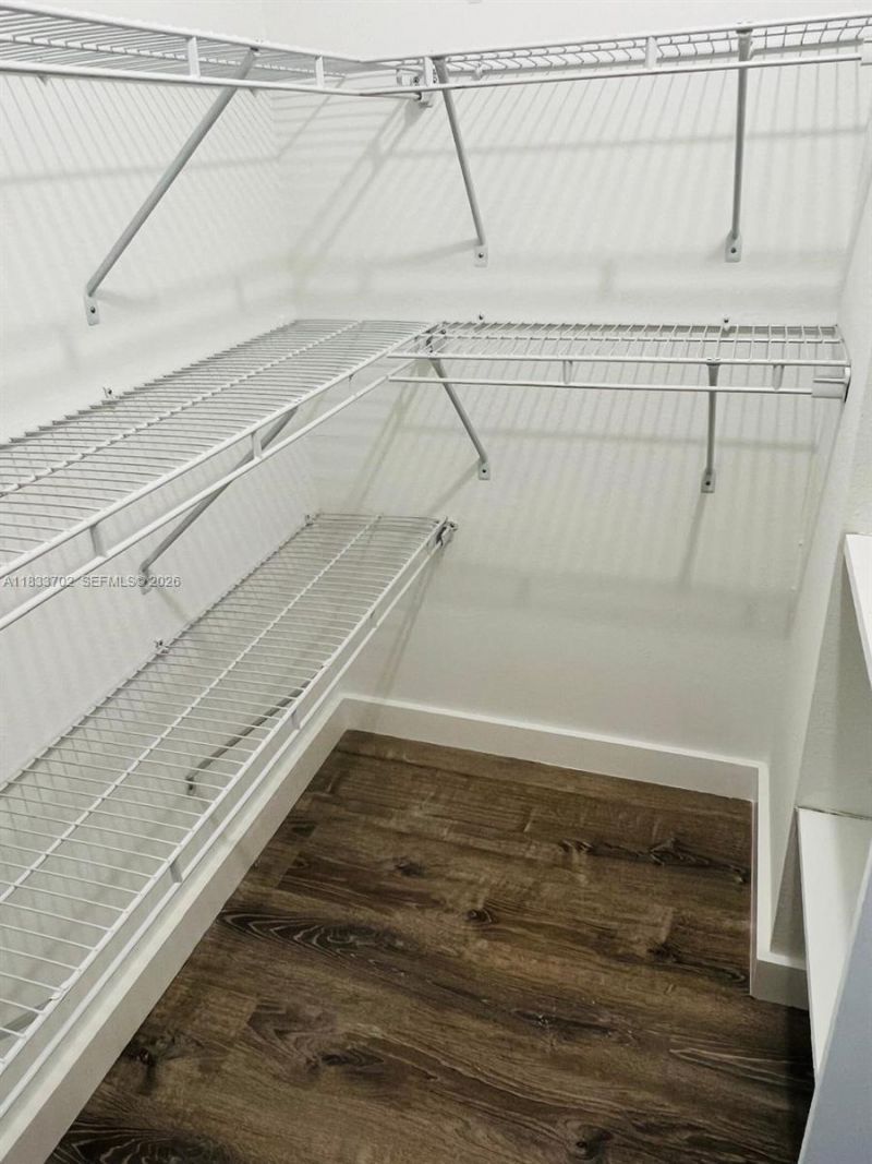 1020 Meridian Ave, Unit 201, Miami Beach, FL 33139 Photo