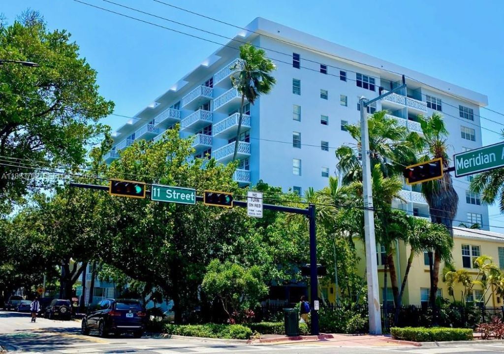 1020 Meridian Ave, Unit 201, Miami Beach, FL 33139 Photo