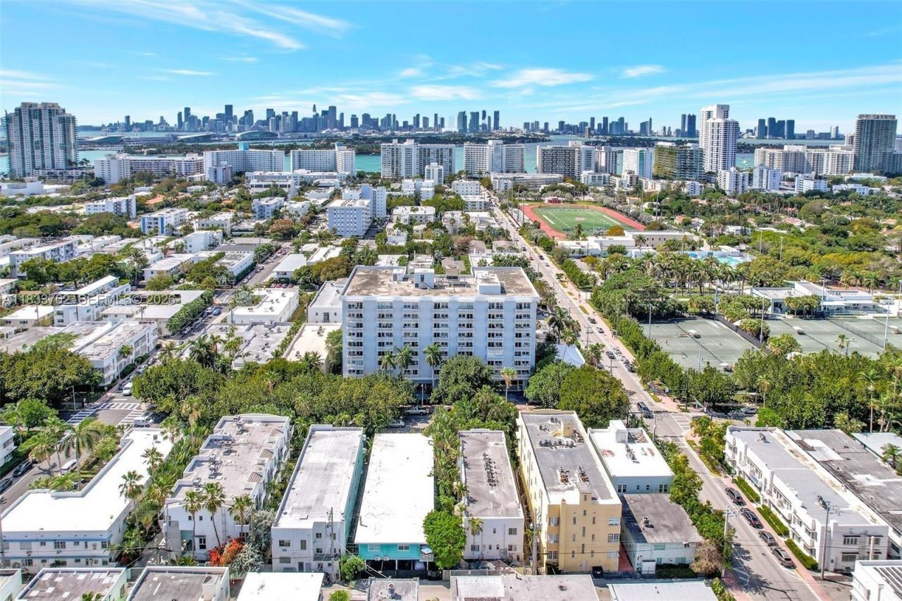 1020 Meridian Ave, Unit 201, Miami Beach, FL 33139 Photo